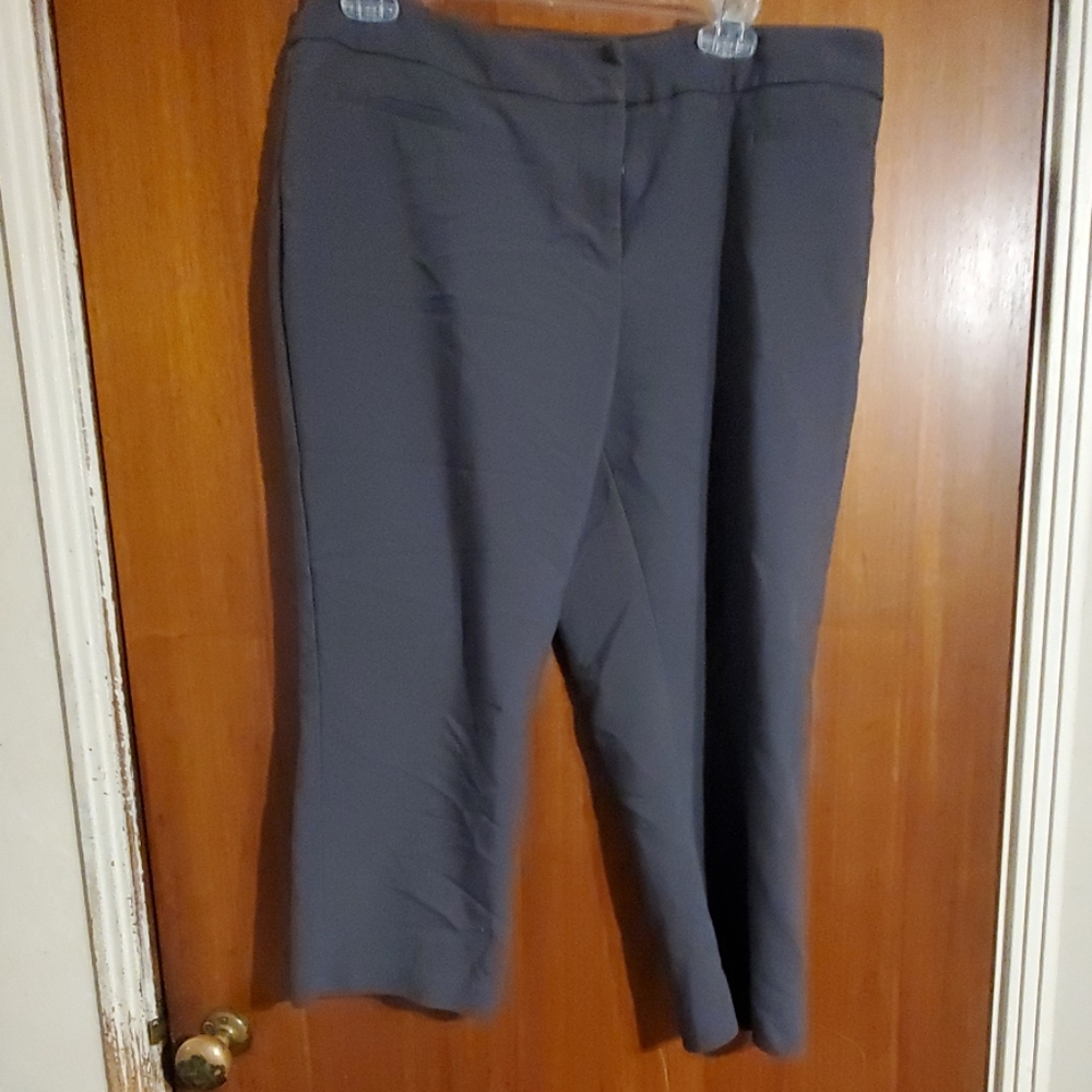 Capri pants